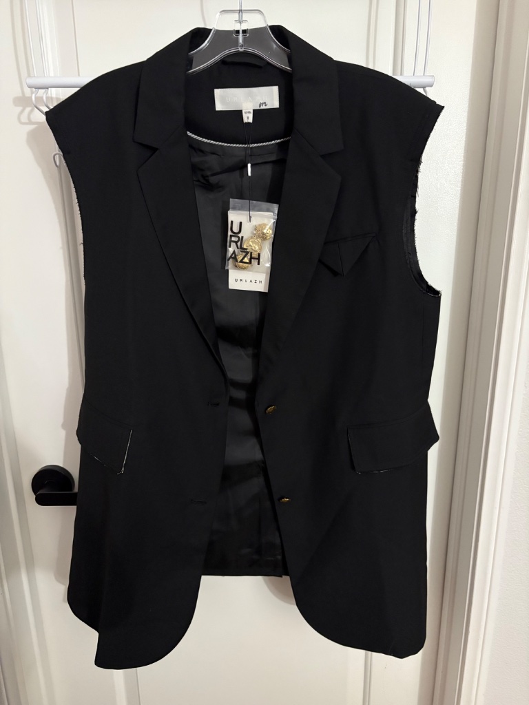 Urlazh Oversized Black Vest Sleeveless Blazer With Gold Buttons Women Medium Nwt — image 4 of 8